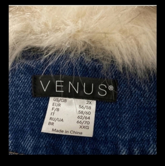 🍁🍂NWOT VENUS 2X FAUX FUR TRIM TRUCKER JEAN JACKET - Picture 3 of 4
